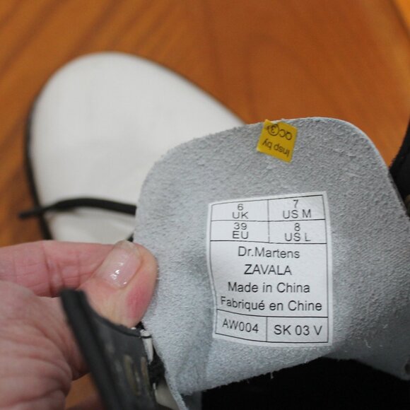 White Doc Marten's AirWair with Bouncing Soles Sz 8 - Picture 4 of 4